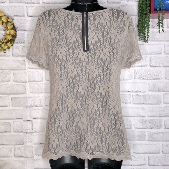 Express All Over Lace Khaki Top Short Sleeve Blouse - Picture 5 of 7